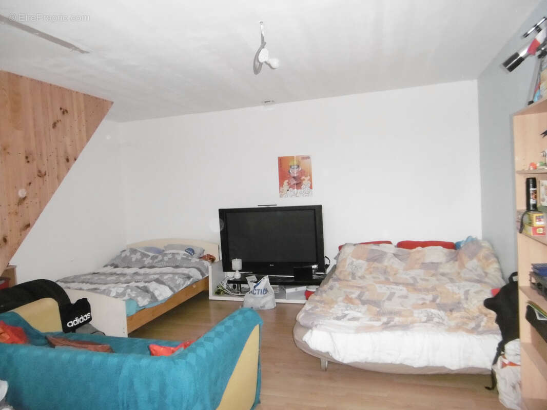 Maison à SAINT-PIERRE-LA-NOAILLE