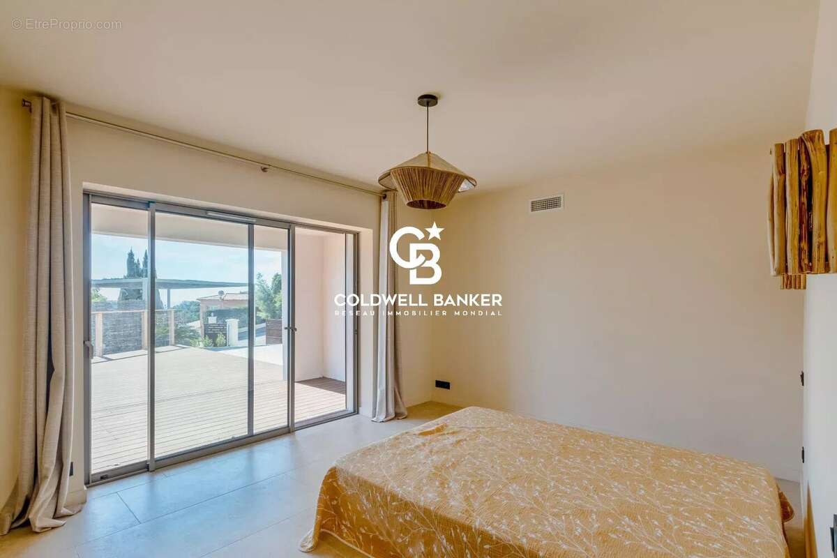 Maison à CAVALAIRE-SUR-MER