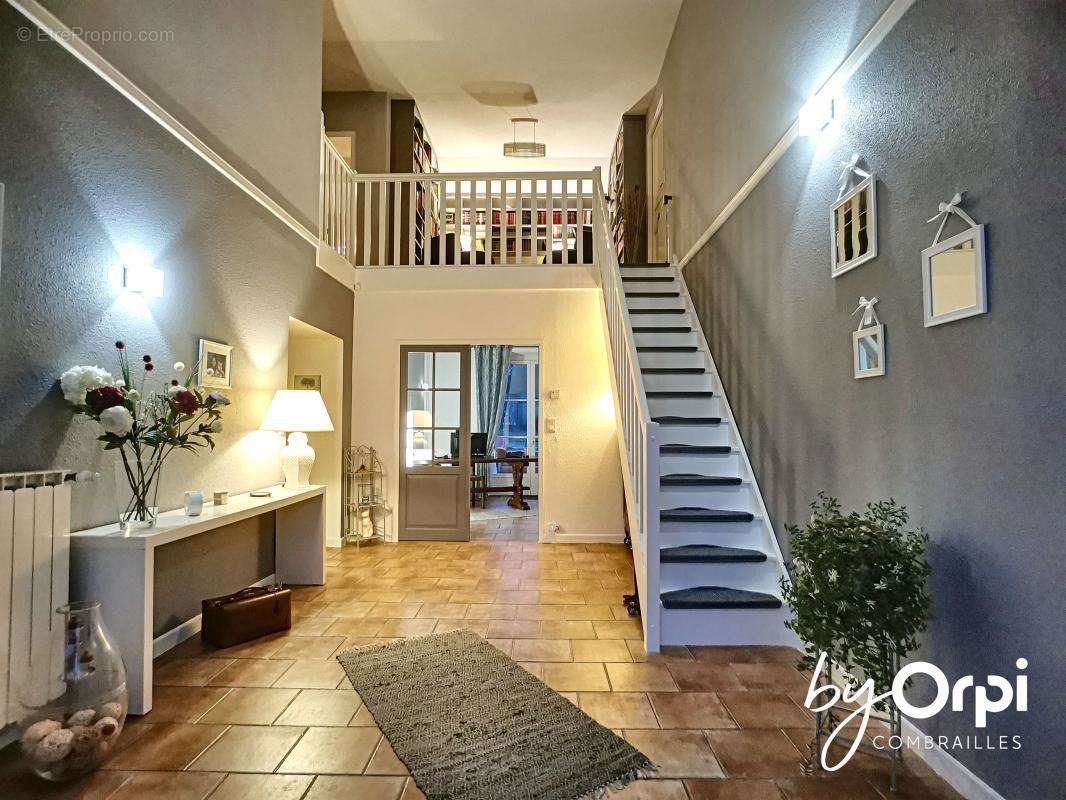 Maison à NERIS-LES-BAINS