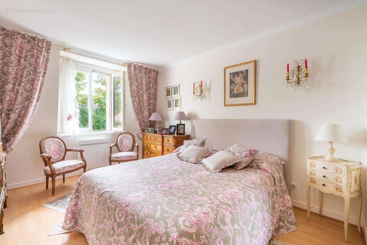 Maison à L&#039;ISLE-ADAM