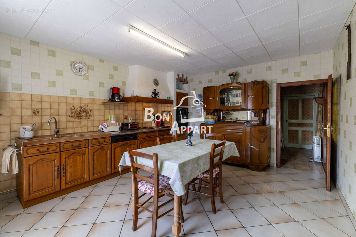 Maison de village de caractère à Fort potentiel - photo 2