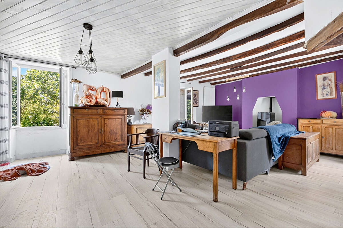 Maison de charme en coeur de village - 167 m2 - Résidence principale + studio indépendant - photo 3