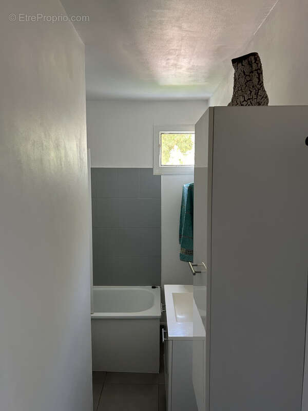 Appartement à MAUGUIO