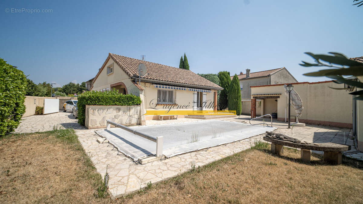 Villa familiale de 164 m2 avec piscine, pool-house et double garage sur 1 014 m2 de terrain - photo 14
