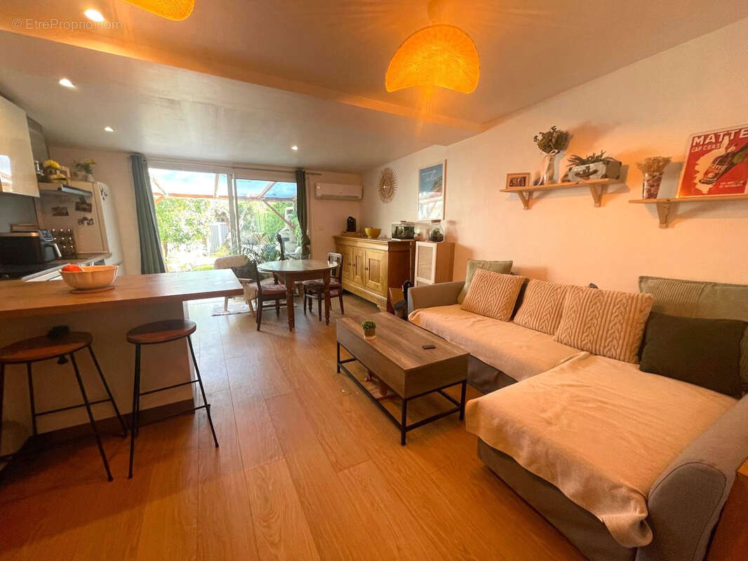 Appartement à PUGET-VILLE