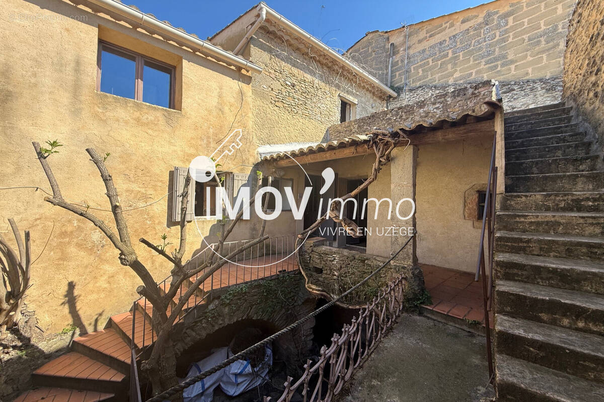 Maison à UZES