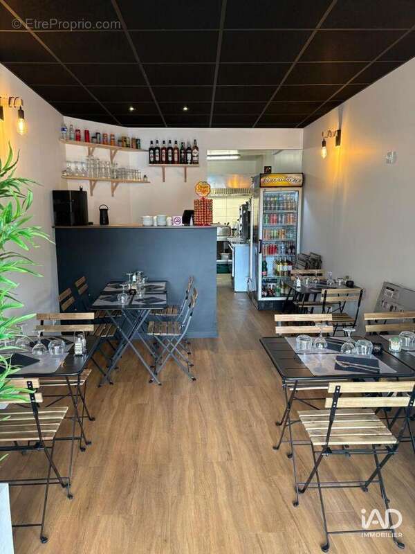 Photo 2 - Commerce à CREON