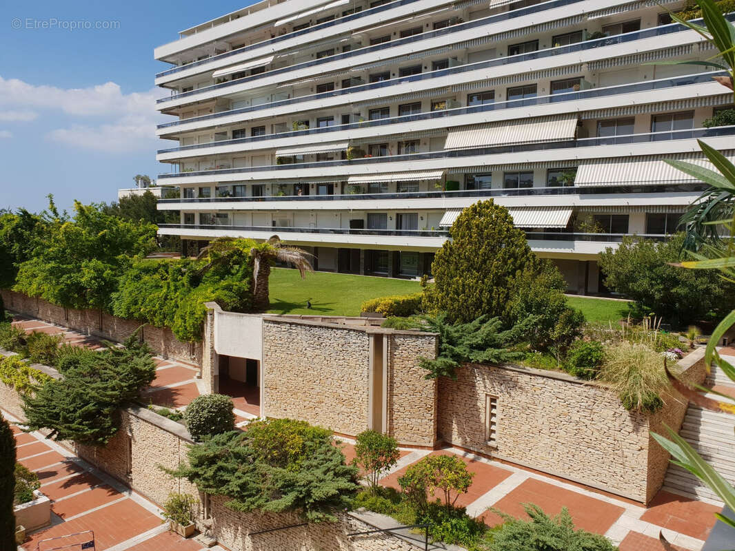 Appartement à MARSEILLE-8E