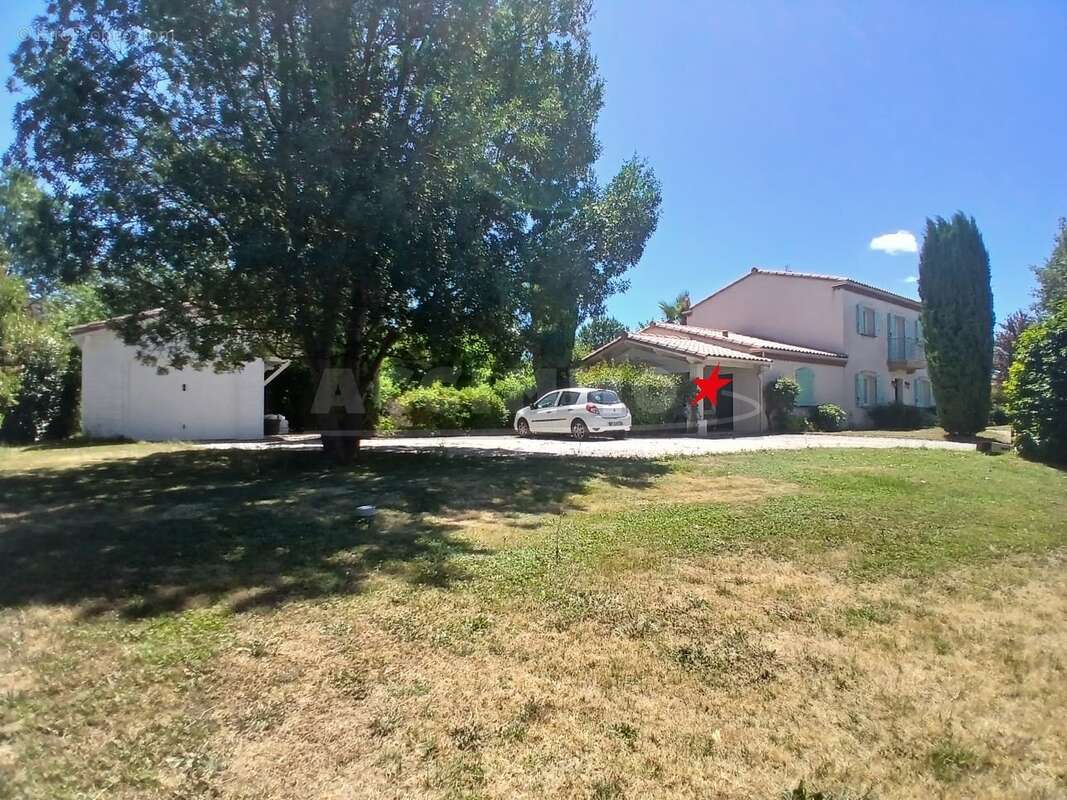 Ambres - maison familiale avec piscine - photo 12