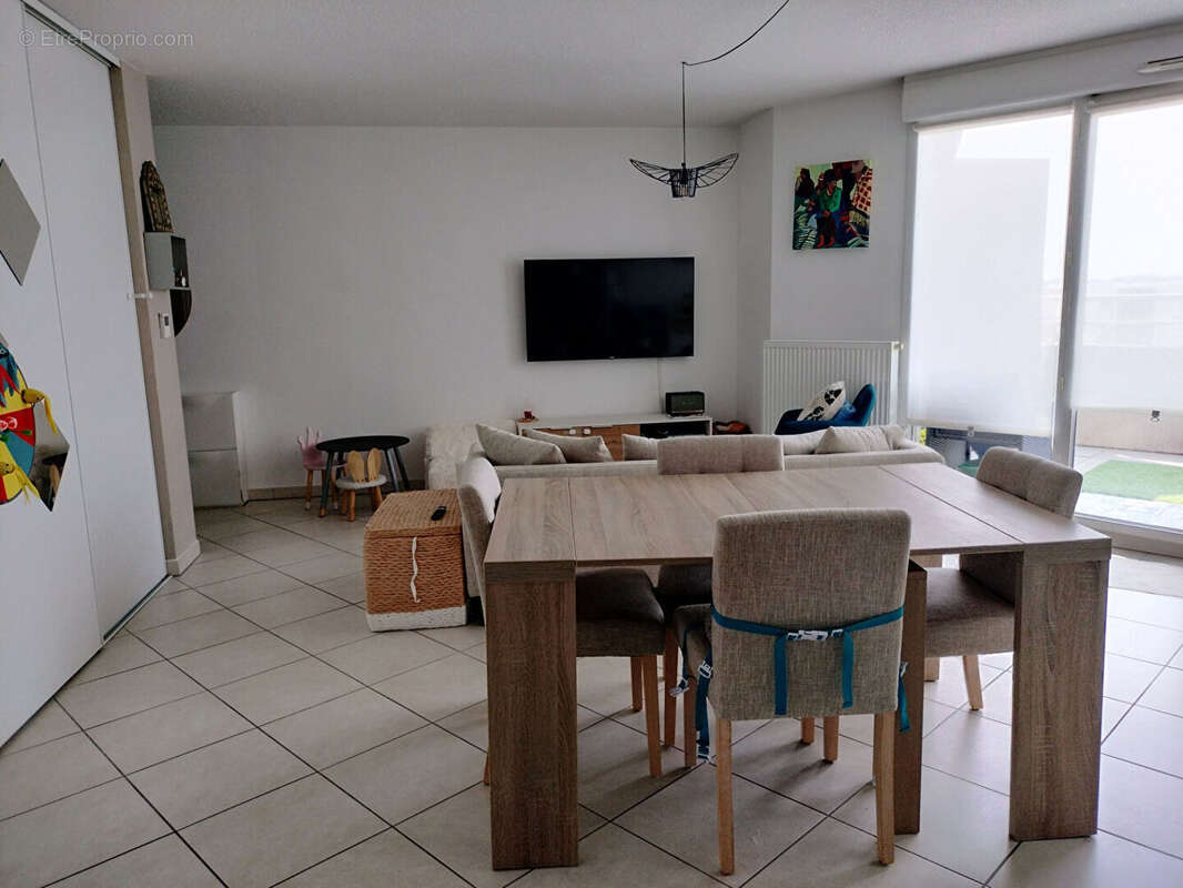 Appartement à JUVIGNAC