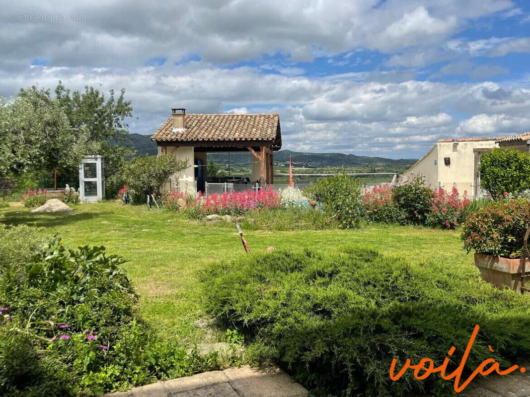 Maison à SERVIES-EN-VAL