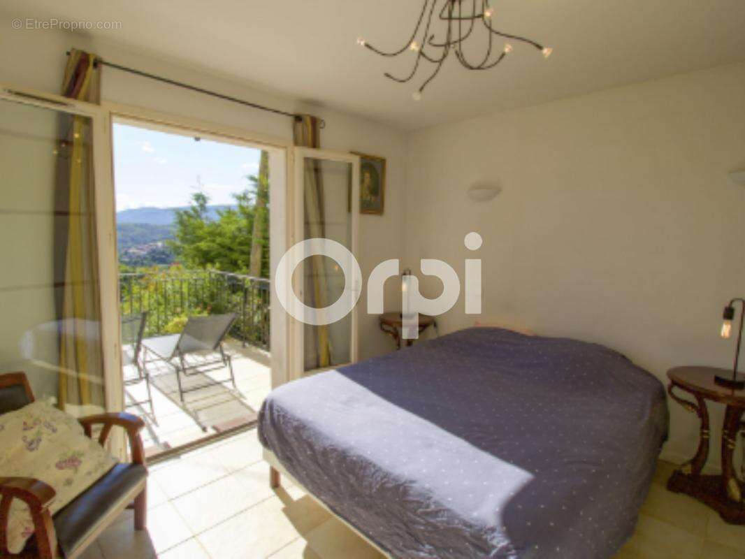 Appartement à MONTAUROUX