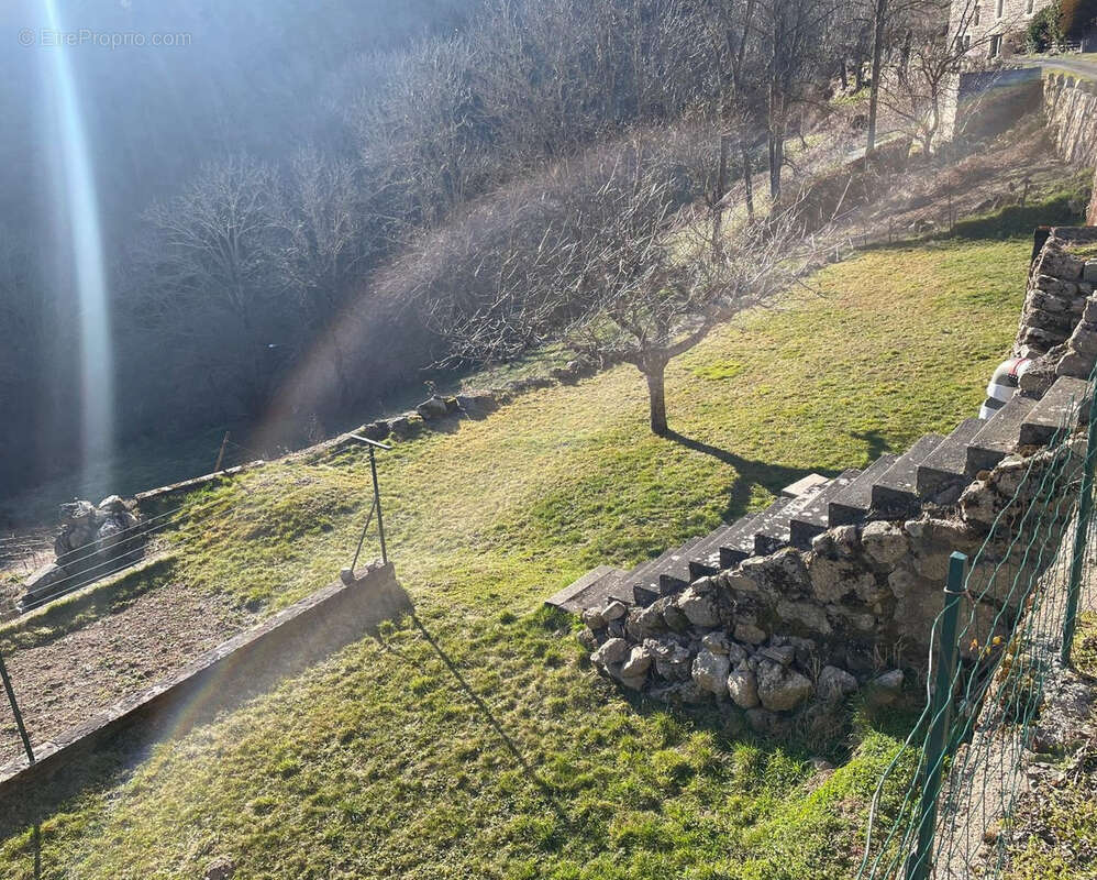 Agréable maison avec jolie terrain - photo 8