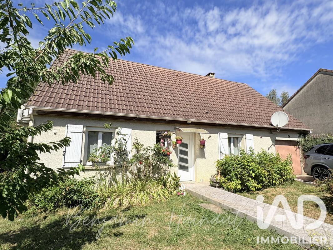 Photo 1 - Maison à COULOMMIERS