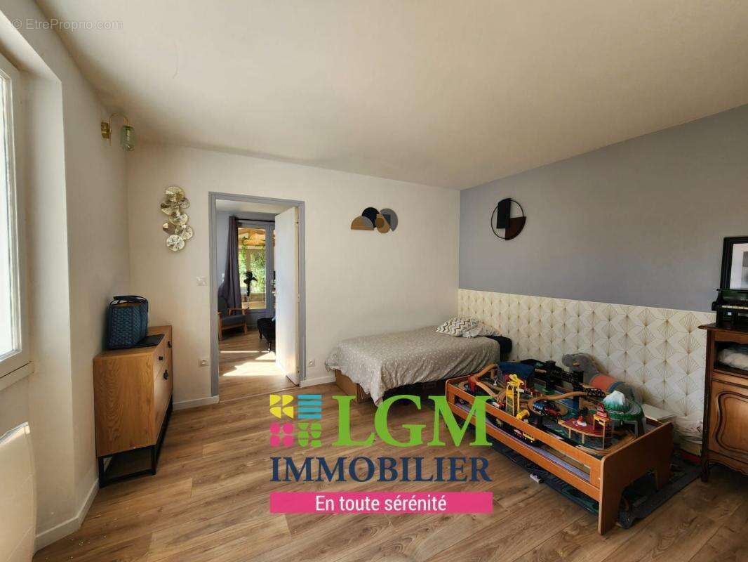 Maison à BOISSET-ET-GAUJAC