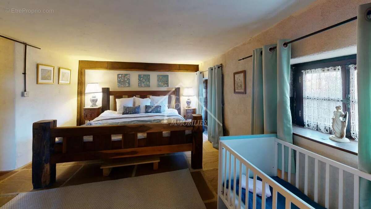 Maison à GOUTTIERES