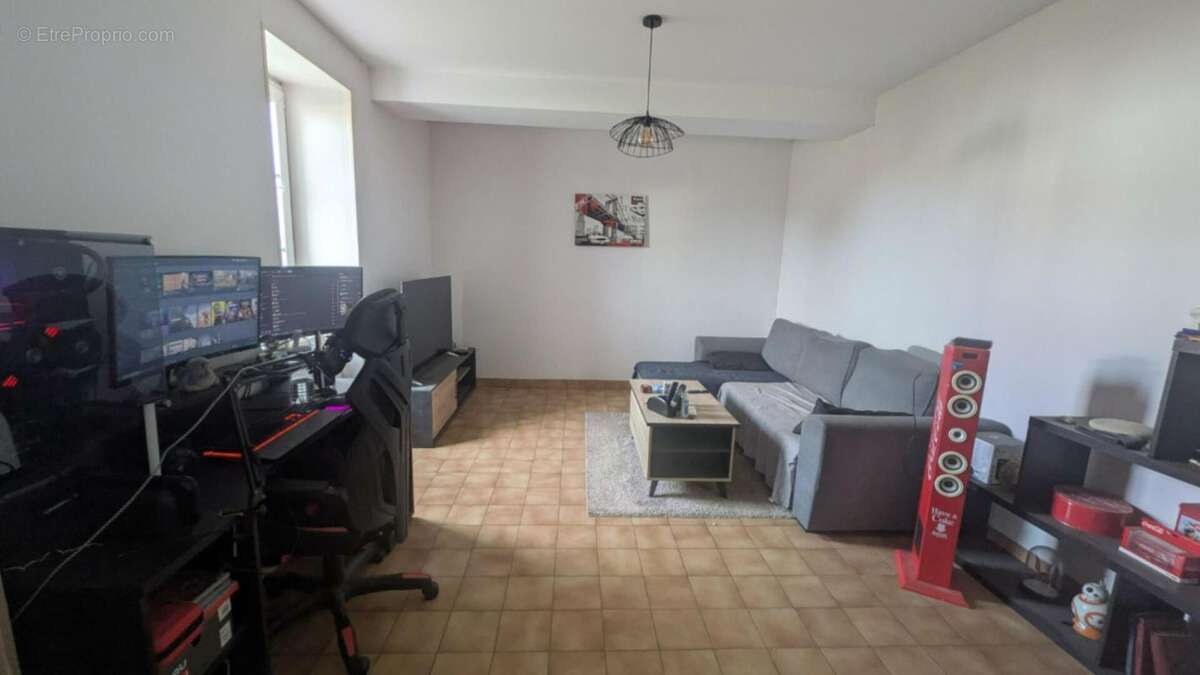 Maison à VARENNES-SUR-ALLIER