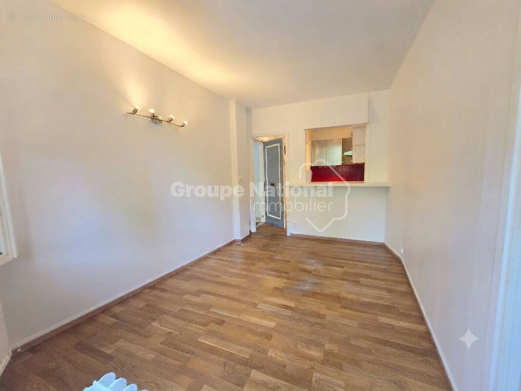 Appartement à VERSAILLES