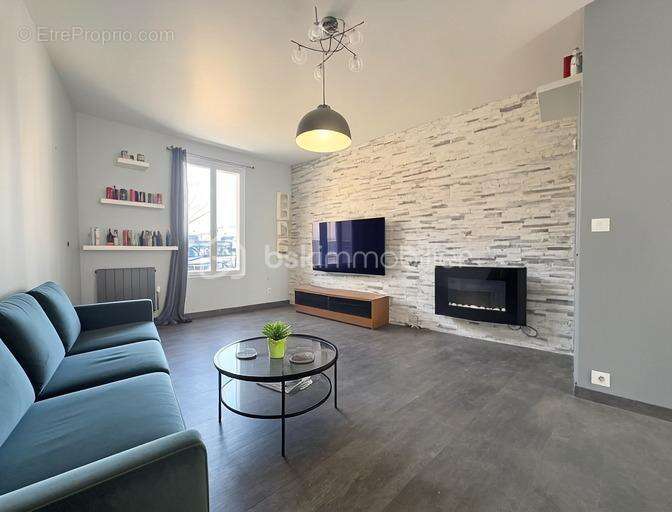 Appartement à BREUILLET