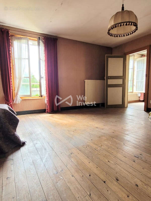 Maison à NOYEN-SUR-SEINE