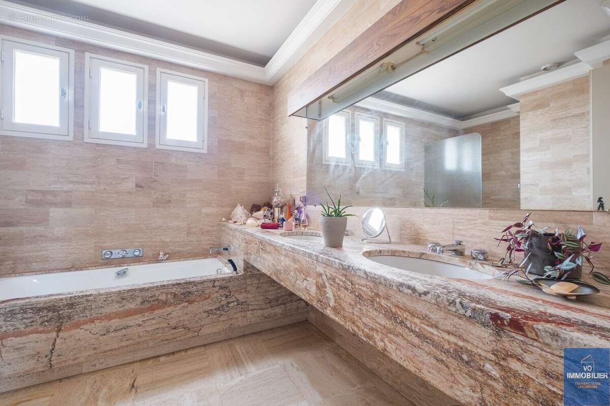 Maison à RAMONVILLE-SAINT-AGNE