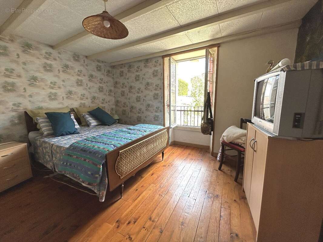 Maison de ville + local - photo 6