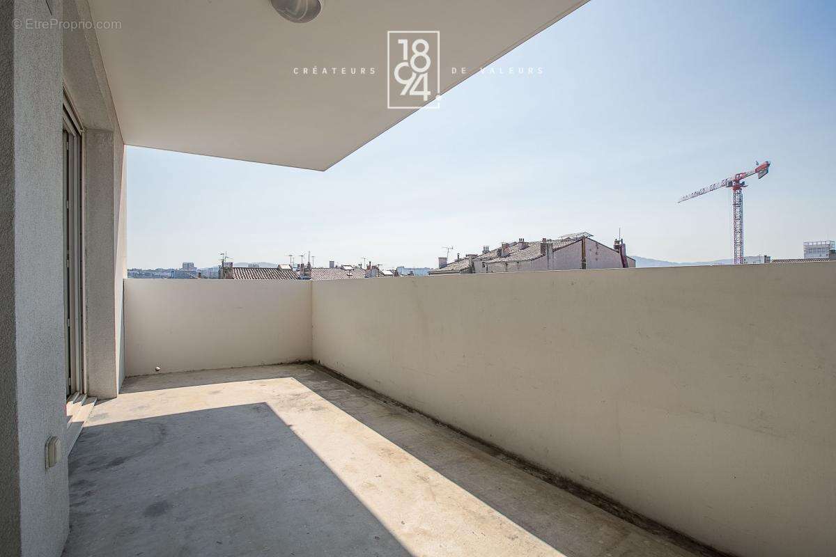 Appartement recent t3 64 m 2 terrasse sud place de parking - photo 4