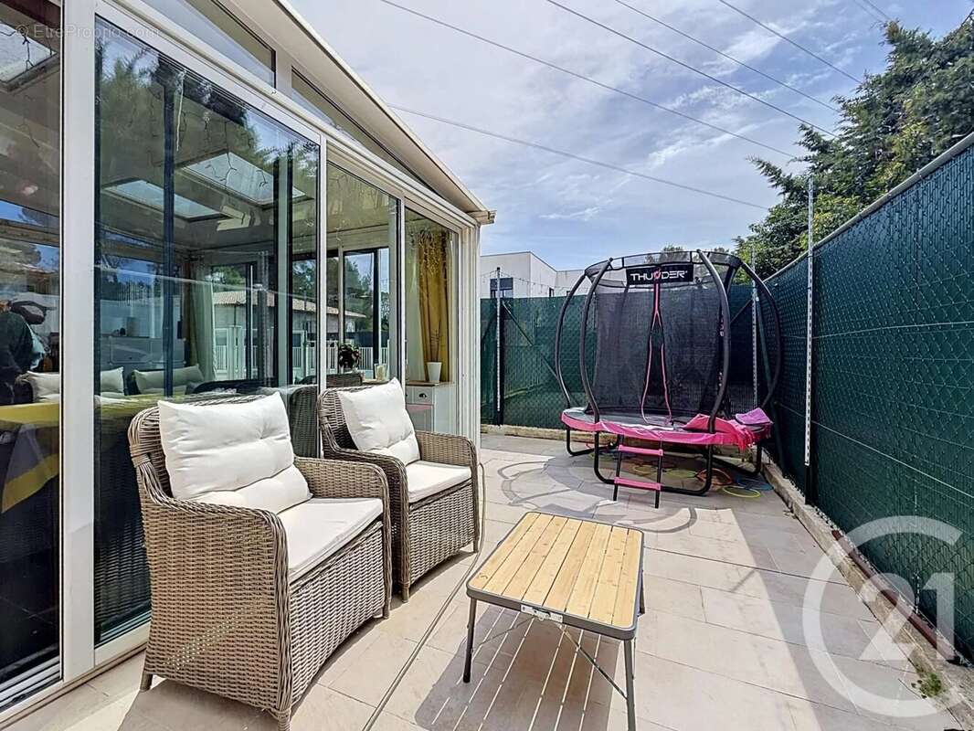 Appartement à MOUGINS