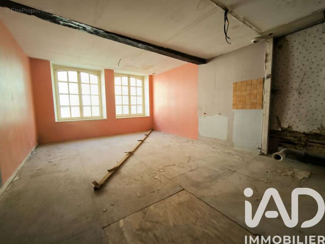 Photo 8 - Appartement à CHARLEVILLE-MEZIERES