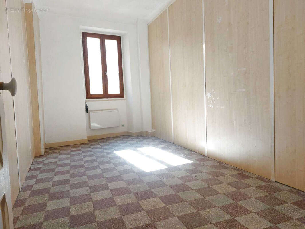 Appartement à BREIL-SUR-ROYA