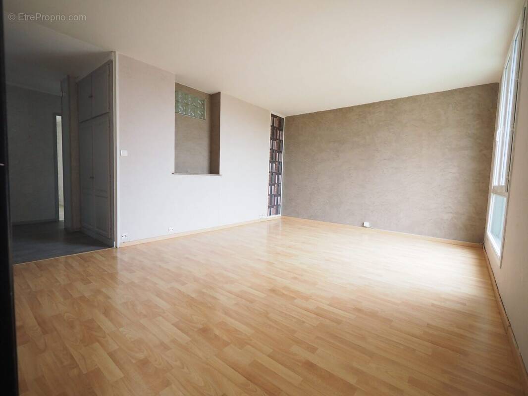 Appartement à BOIS-D'ARCY