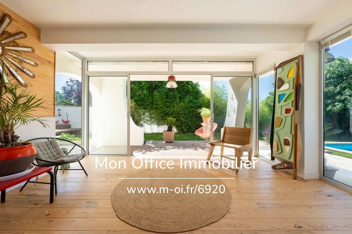 Maison à SAINT-CANNAT