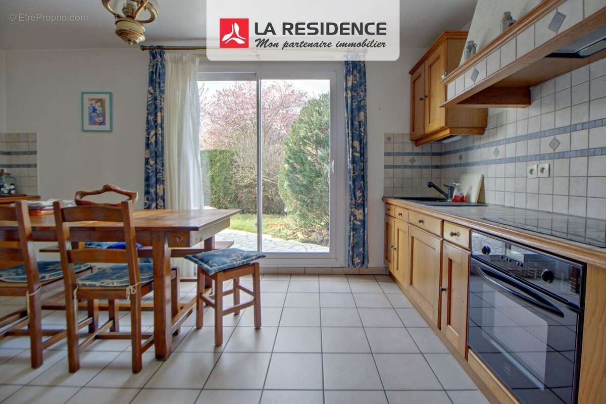 Maison à VERNEUIL-SUR-SEINE