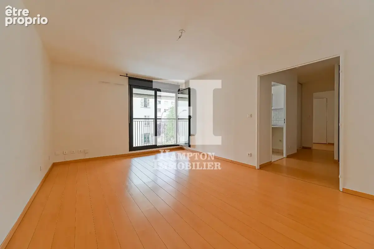 Appartement à PARIS-19E