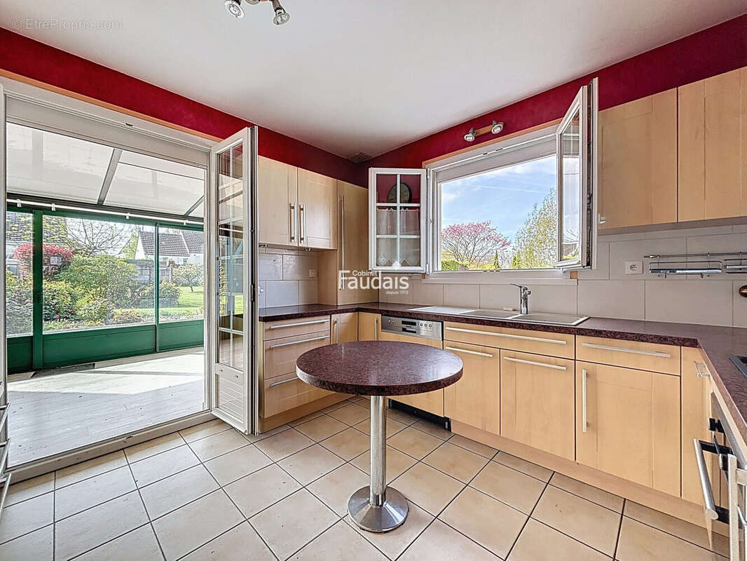 Maison 168 m² à Isigny-Sur-Mer  - photo 6