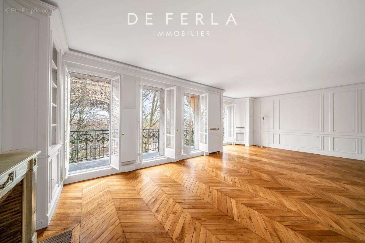 Appartement à PARIS-7E