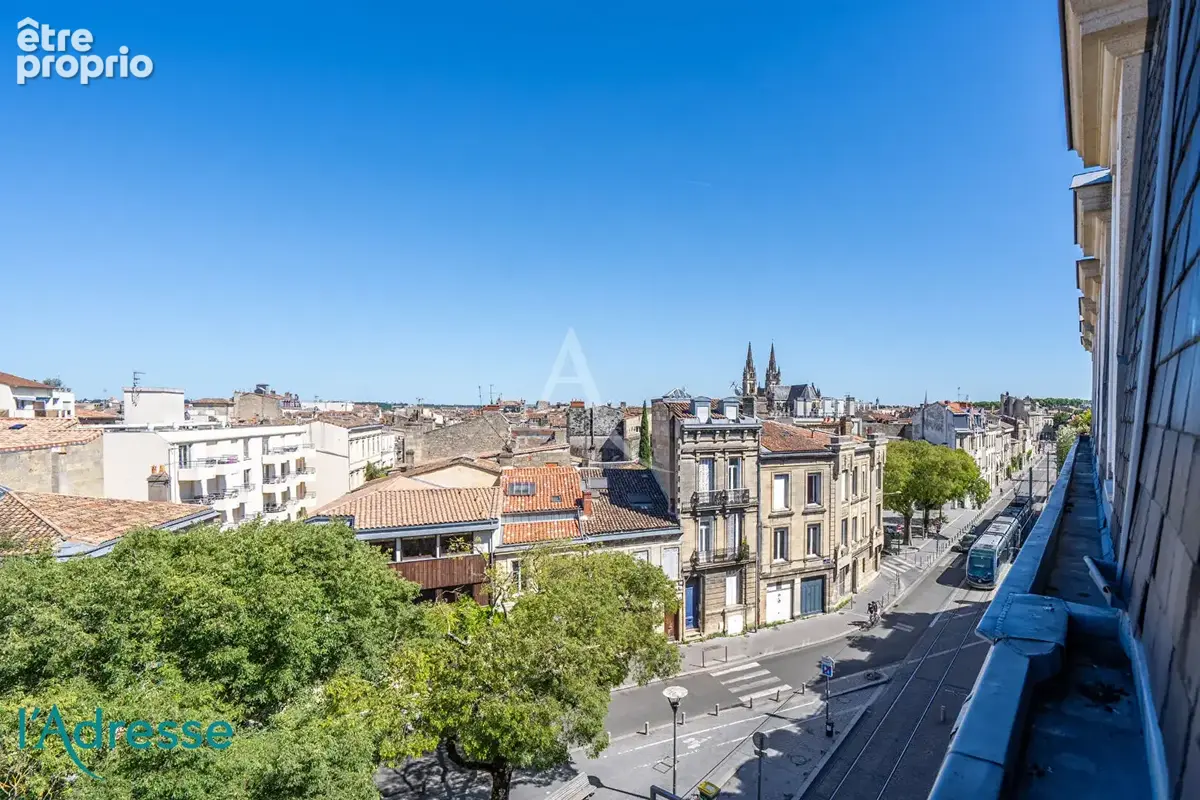 BORDEAUX CHARTRONS- Appartement lumineux 4 pièce(s) 85.14 m2 - photo 3
