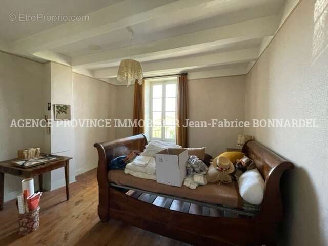 Maison à ROCHEBRUNE