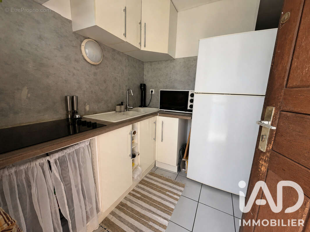Appartement 94 m² à Saint-Paul  - photo 6
