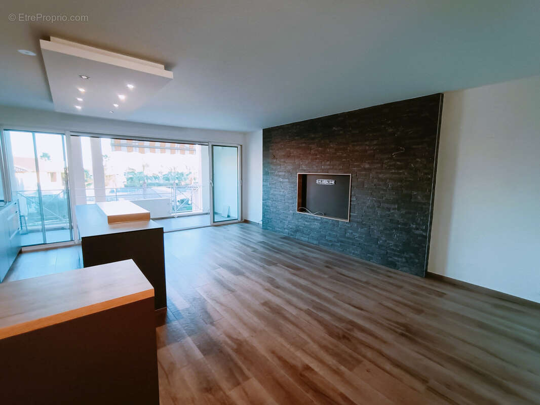 Appartement à FREJUS