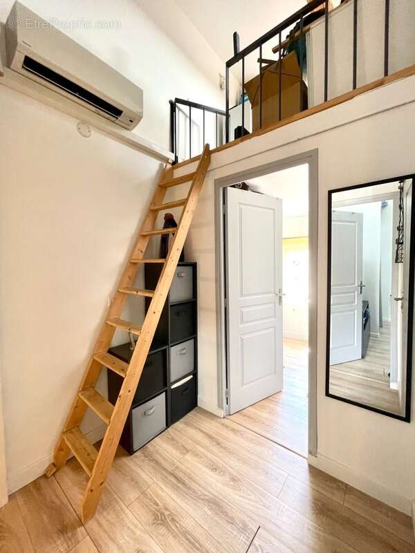 Maison à SAINT-LAURENT-D'AIGOUZE