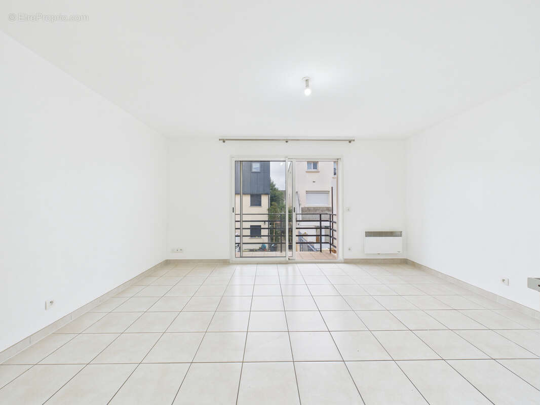 Appartement à SARTROUVILLE