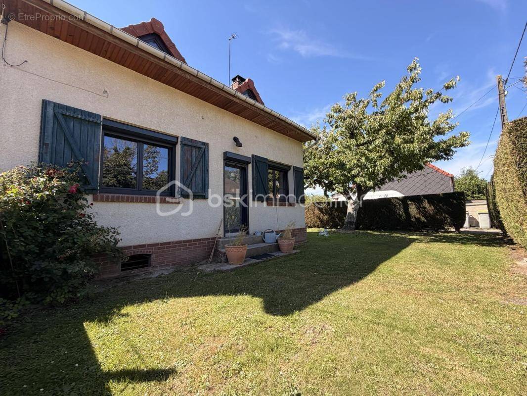 Maison à WOINCOURT