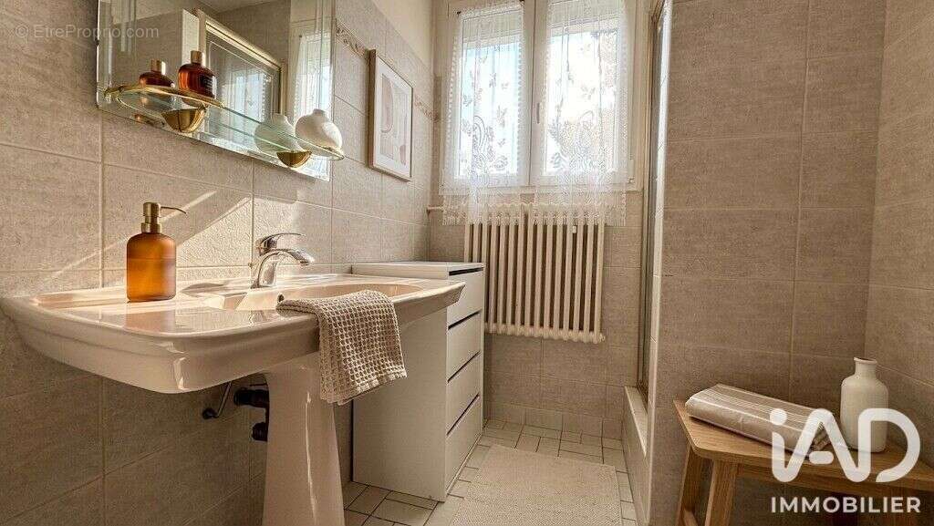 Maison 92 m² à Livry-Gargan  - photo 8