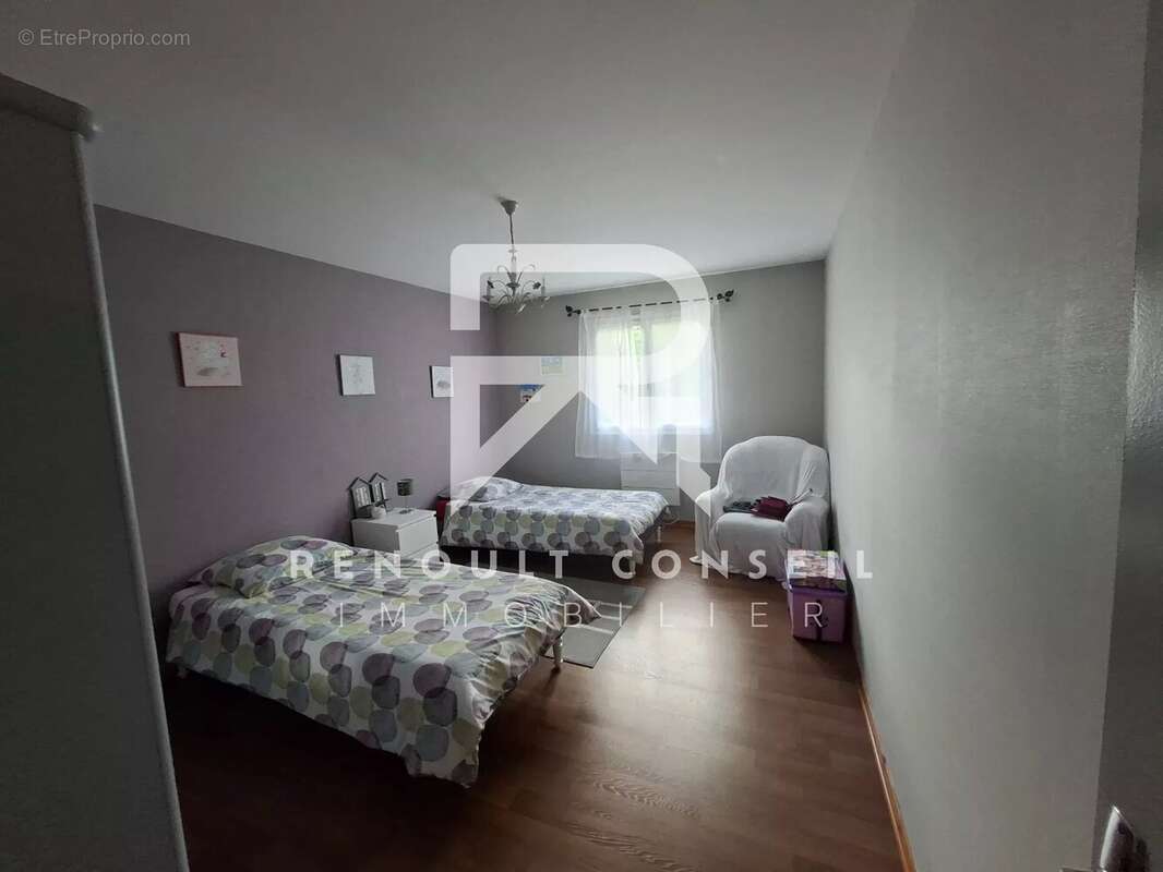 Maison à LA CHAPELLE-REANVILLE