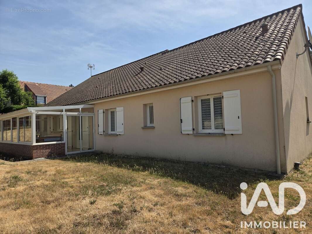Maison 110 m² à Saint-Amand  - photo 7