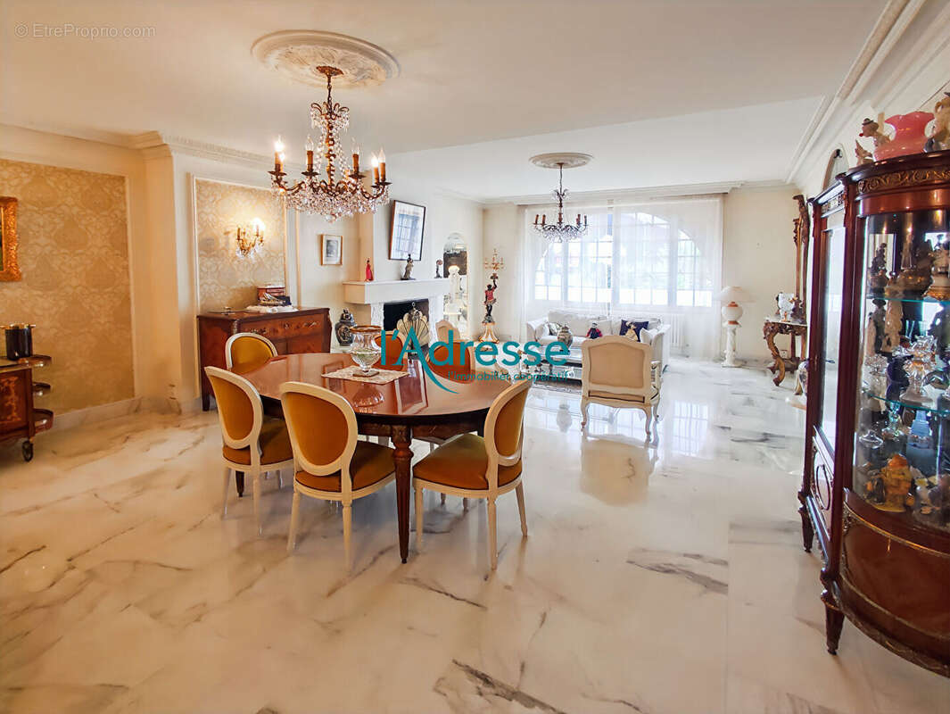 Maison à SAINT-PIERRE-MONTLIMART