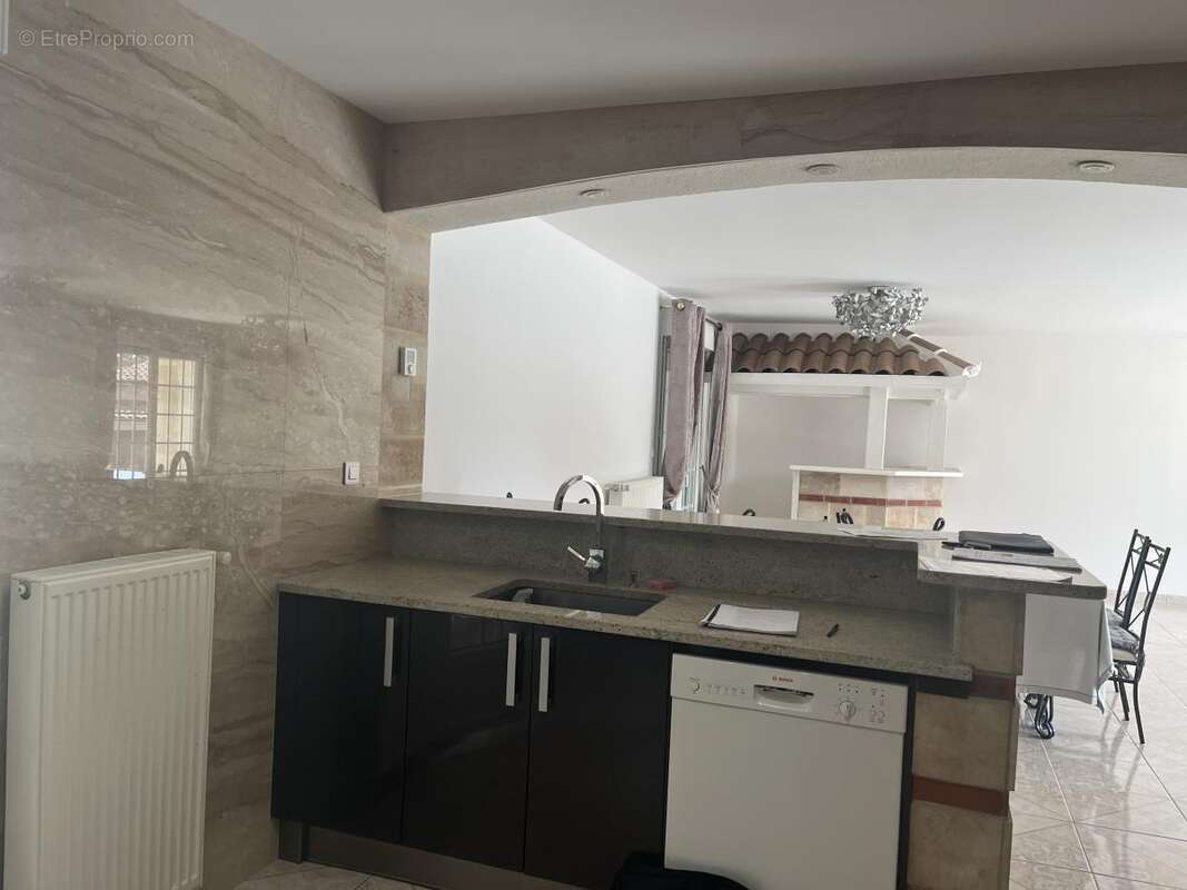 Maison 168 m² à Cheniers  - photo 7