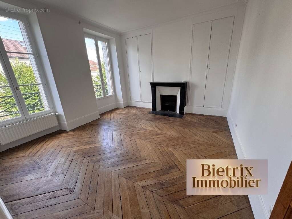 Maison à L&#039;ISLE-ADAM