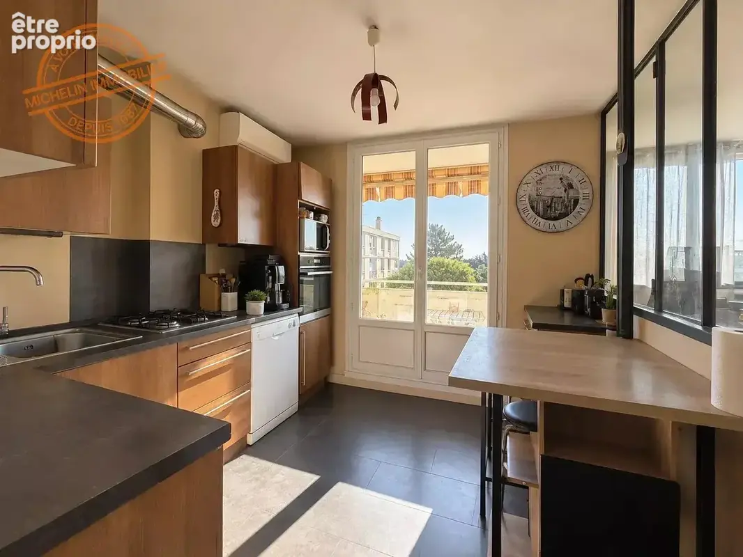 Entre parc, calme et commodités : un appartement qui n'attend que vous - photo 2